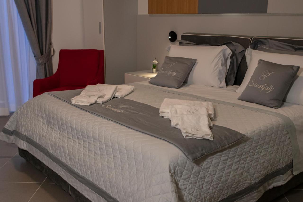 Serendipity B&B Messina Bagian luar foto